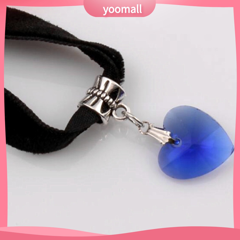 Vòng Cổ Choker Dây Nhung Mặt Trái Tim Đính Đá Phong Cách Gothic
