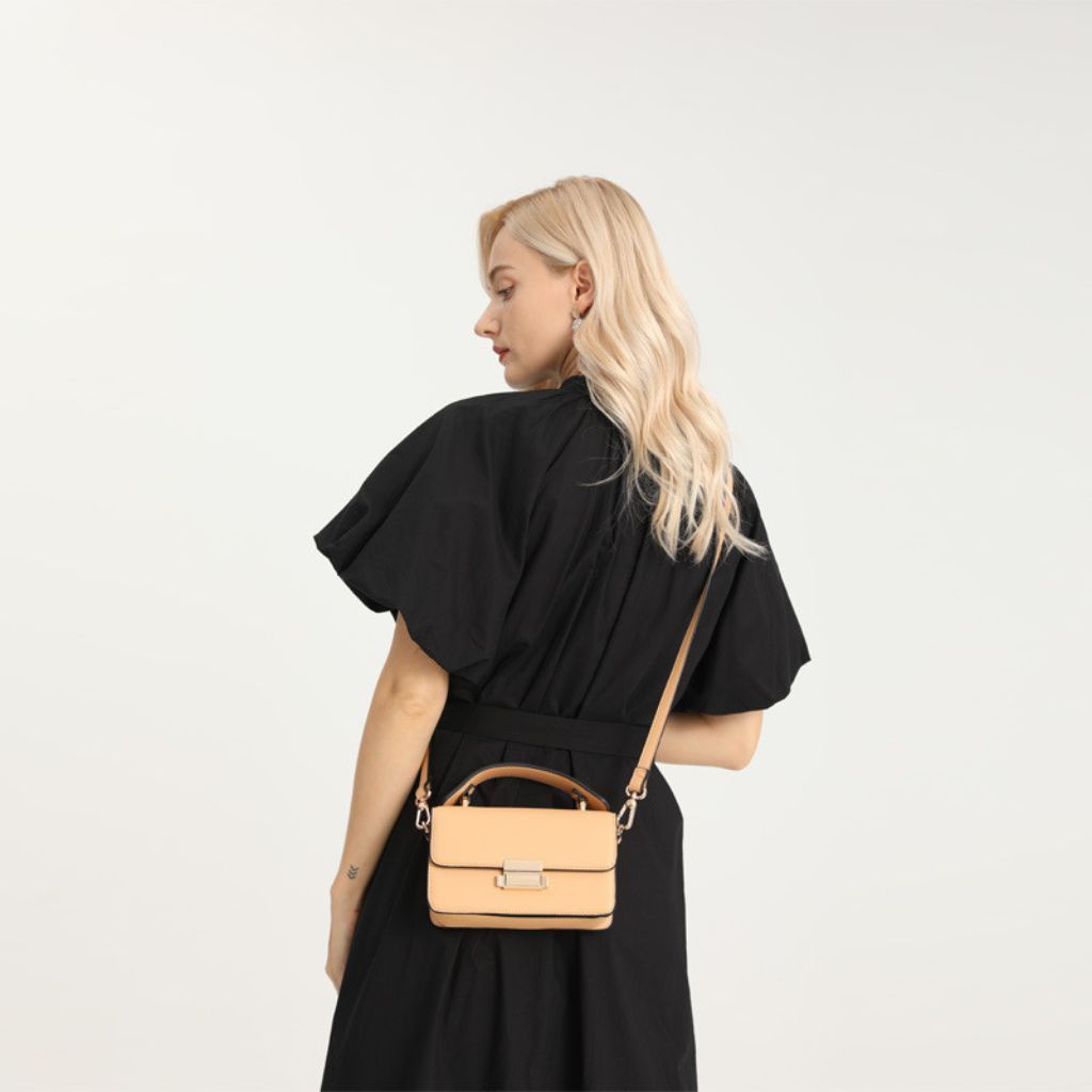 Túi xách nữ đeo chéo, túi đeo vai da sần khóa bấm size 19 - TXN034