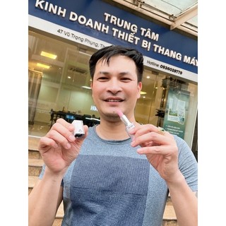 SON DƯỠNG MÔI NAM
