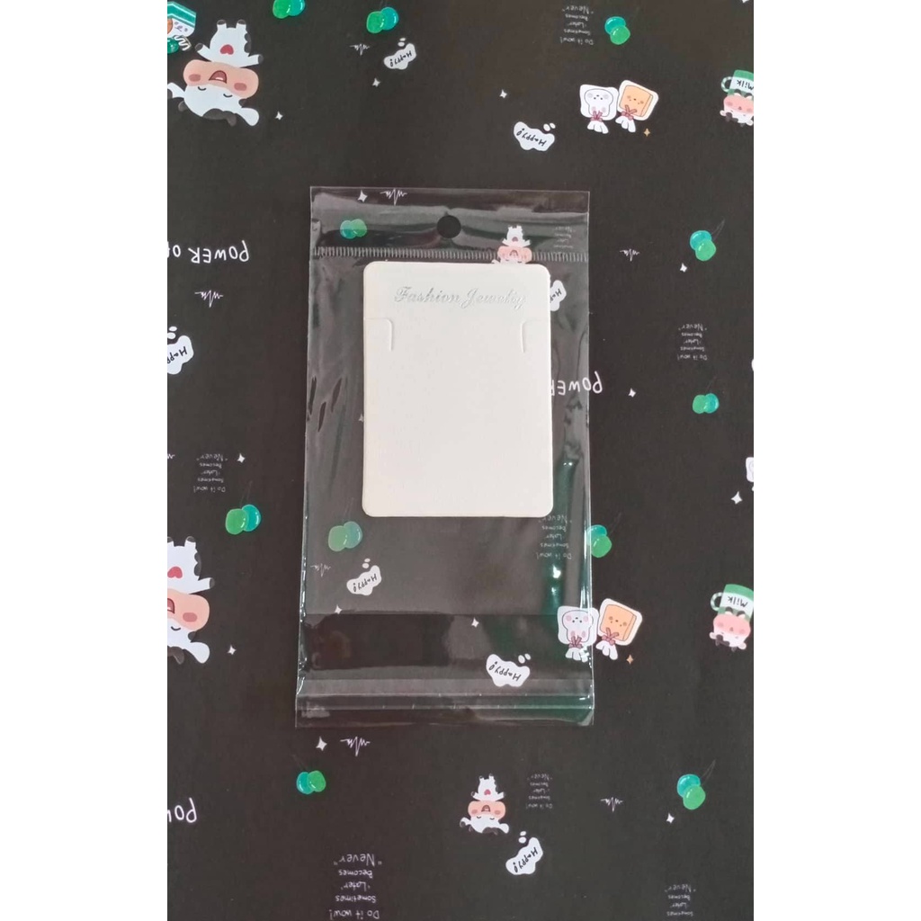 Thẻ treo vòng tay kèm túi kiếng  PK074