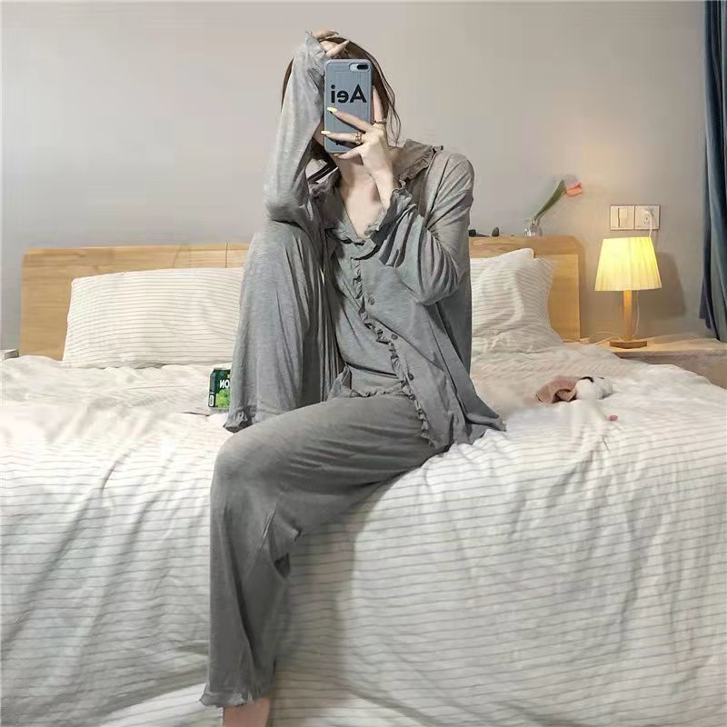 Bộ Đồ Ngủ Tay Dài Phối Ren Hoa Sen Màu Xám Dễ Thương Thời Trang Xuân Thu Phong Cách Hàn Quốc Cho Nữ