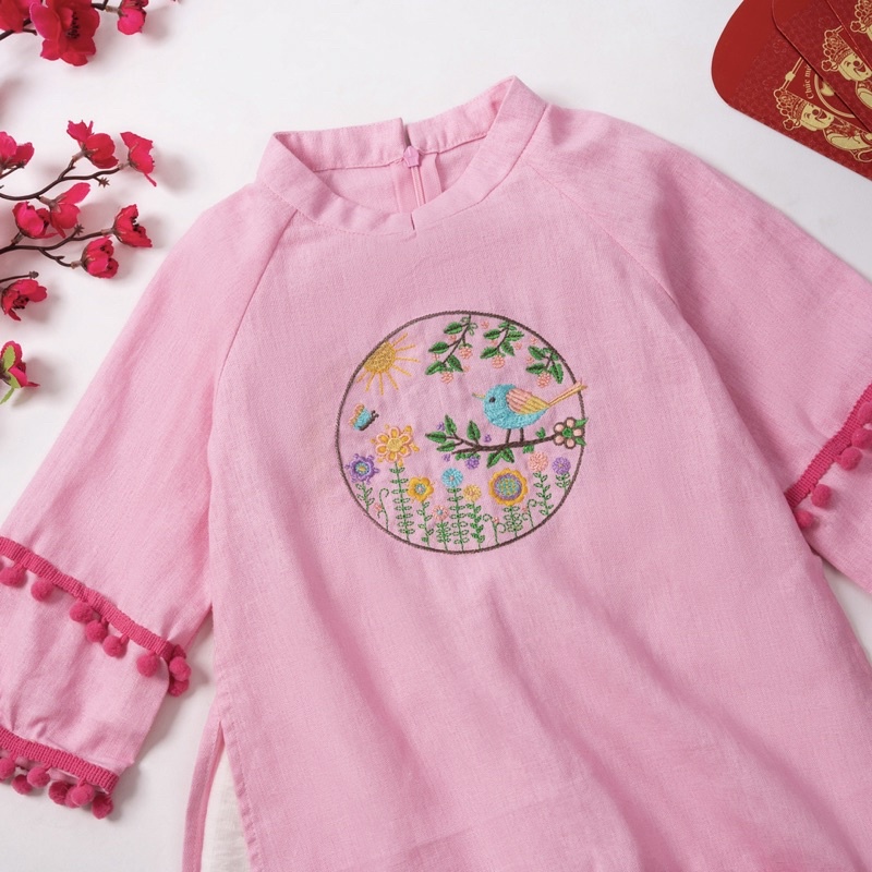 Áo Dài Tết cho bé gái. Chất Vải linen thêu hoa nổi xinh xắn, full Size 9-40kg