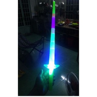 Kiếm có đèn 4 khúc