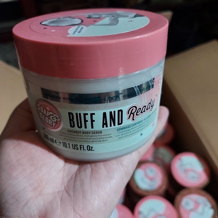Tẩy da chết body Soap And Glory Buff and Ready Coconut Body Scrub 300ml PL011