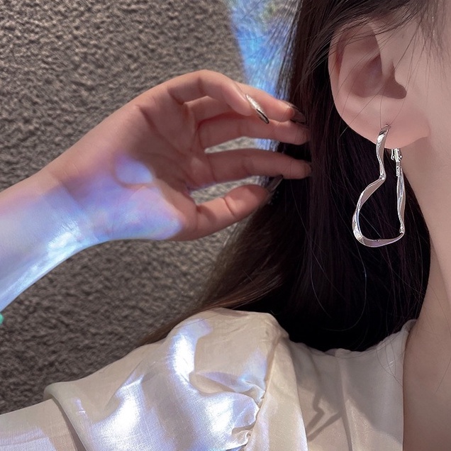 Đôi Bông Tai Mạ Bạc Hình Trái Tim Thời Trang