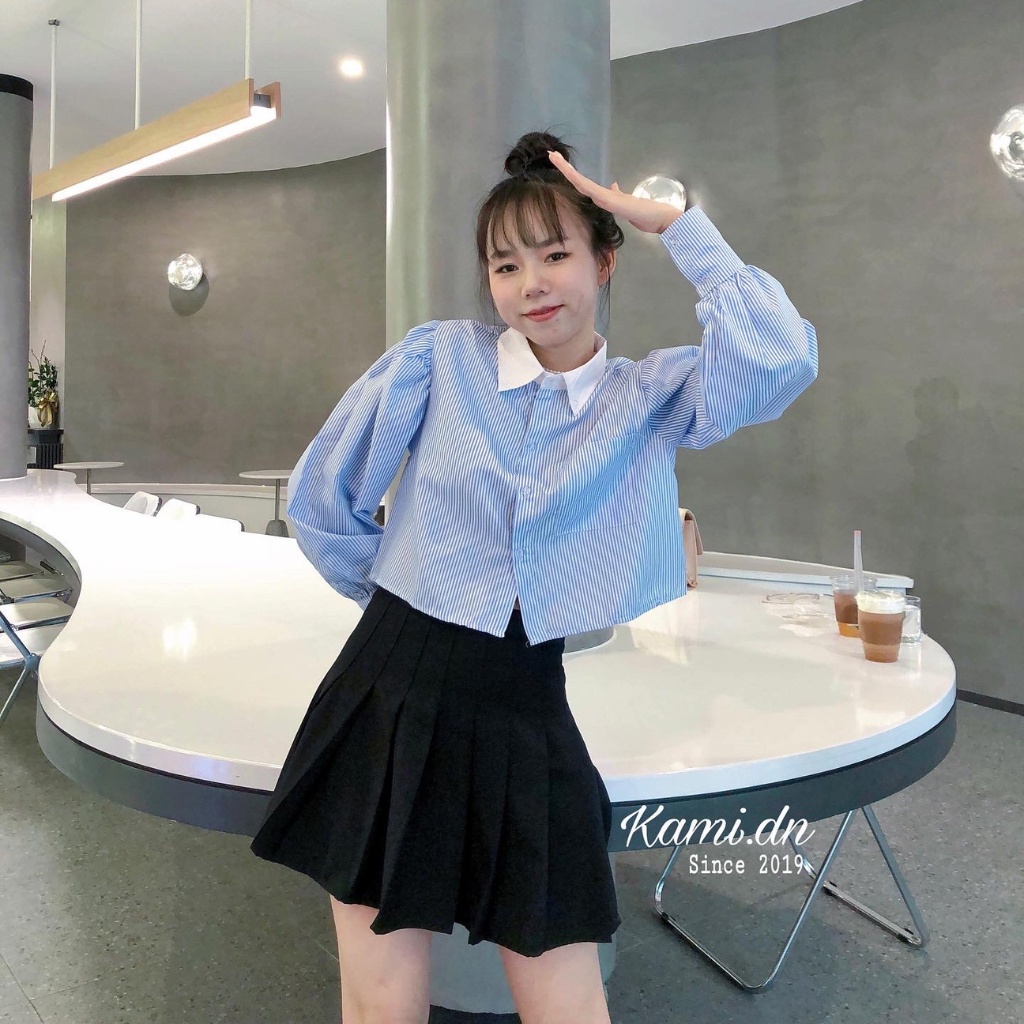 Áo sơ mi croptop kẻ xanh