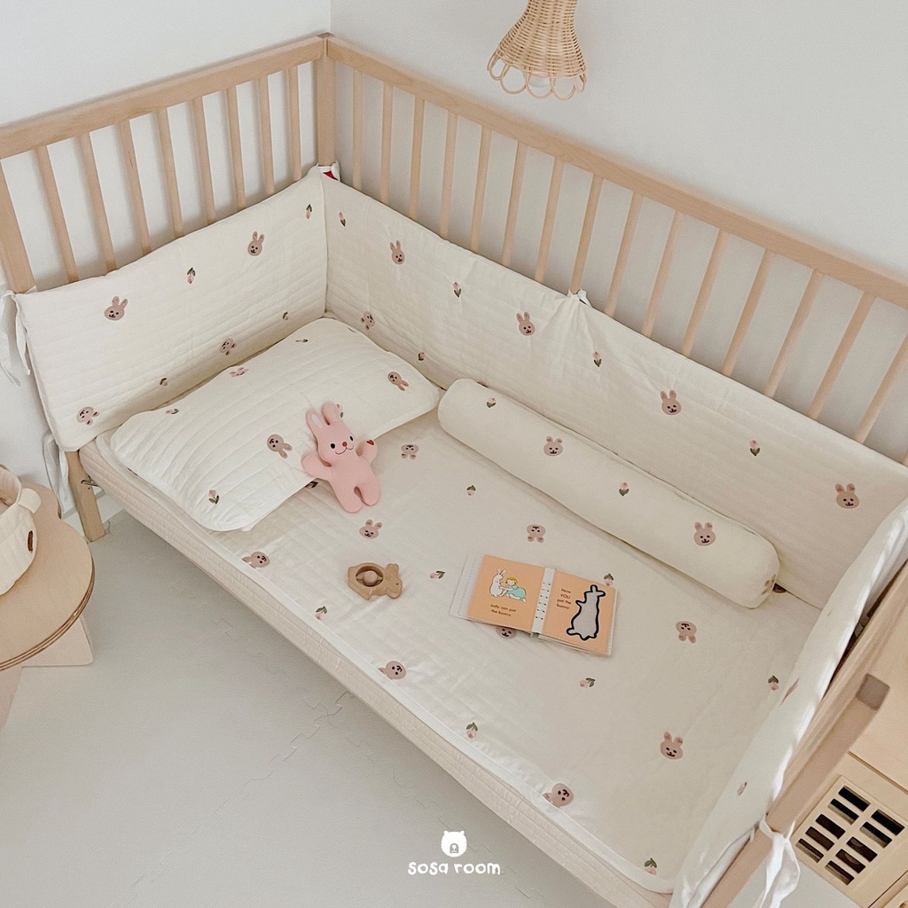 Quây cũi thảm mền gối, thêu thỏ, trần bông hữu cơ cho bé