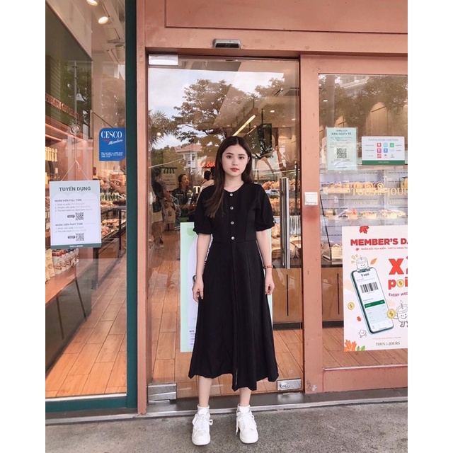 Đầm Eileen nút dài