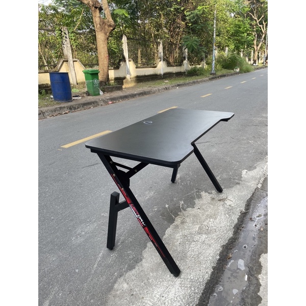 bàn làm việc chũ z , u, k lắp ráp sơn tĩnh điện