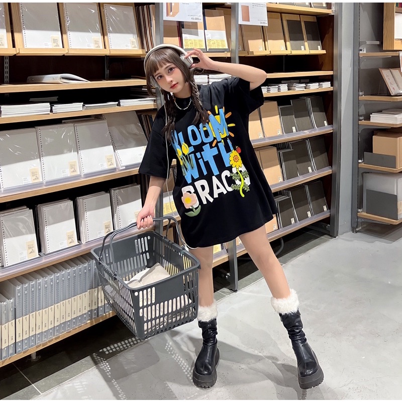 Áo thun in hình BLOOM WITH GRACE