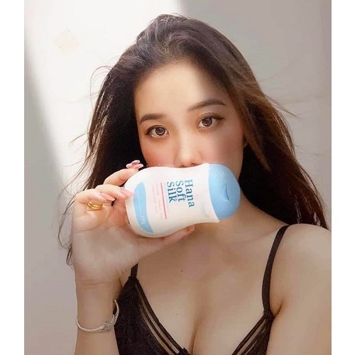 Dung Dịch Vệ Sinh Phụ Nữ Dịu Nhẹ Thơm Mát Hana Soft Silk Hanayuki 150gr