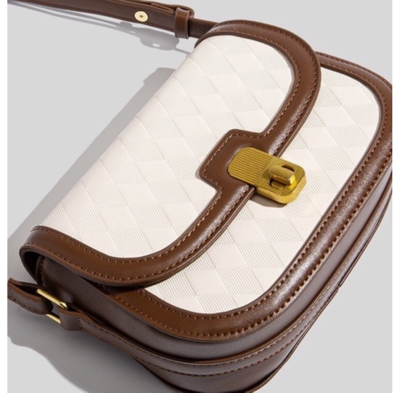 Túi da nữ họa tiết hình thoi đeo hai kiểu , dây dễ điều chỉnh, hàng quảng châu loại 1 SL56