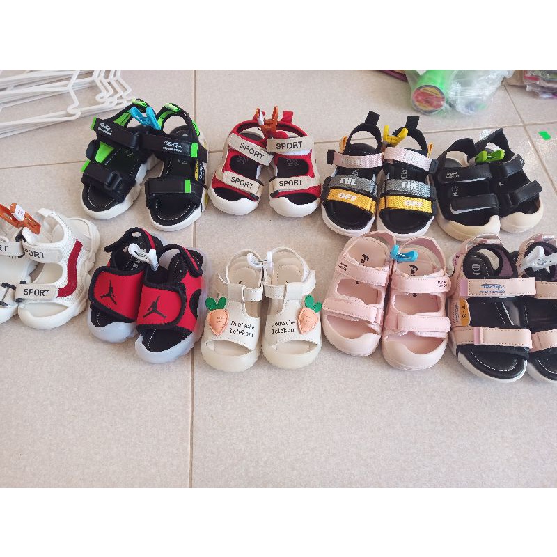 Thanh lý xả rẻ sandal trẻ em mầm non