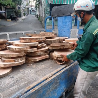 mặt bàn gỗ xà cừ nhiều kích thước