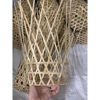 Giỏ tre đựng ốc trứng