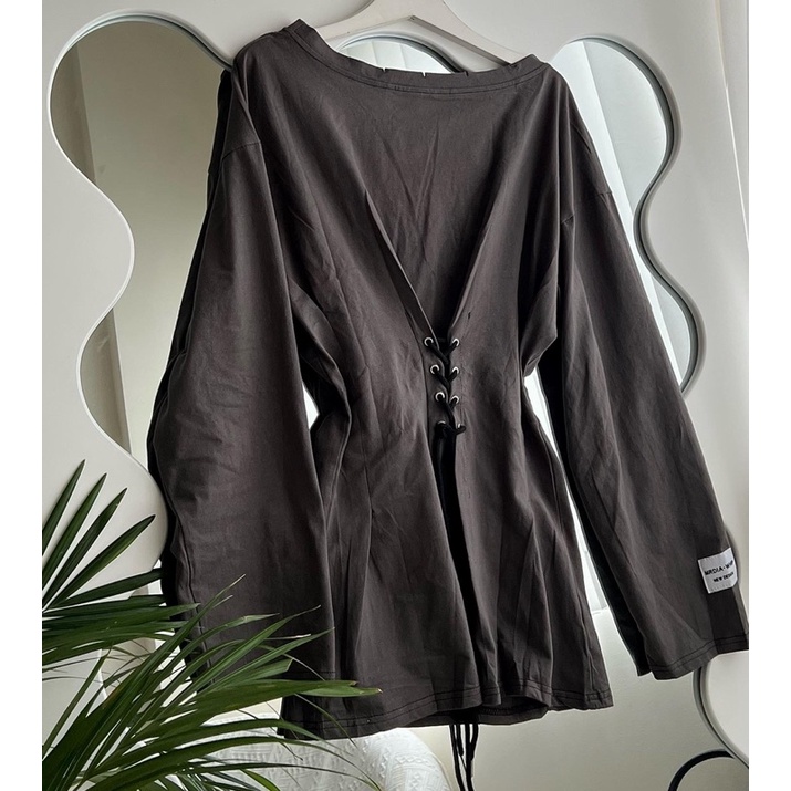 ĐẦM THUN XÁM DÀI TAY CỔ THUYỀN THẮT EO