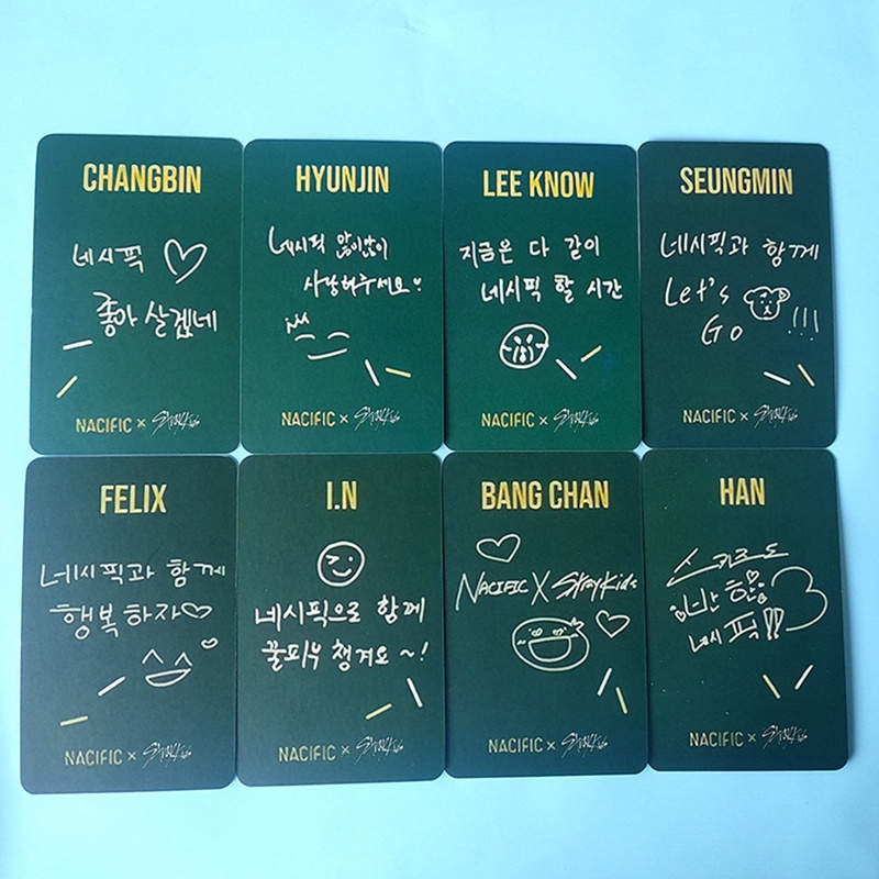 Bộ 8 Tấm Thẻ Ảnh Nhóm Nhạc Stray Kids