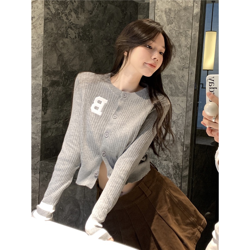 kumikumi HUANG YOYO 2023 croptop Áo Cardigan Ngắn Dệt Kim Cổ Tròn Màu Tương Phản Gợi Cảm Thời Trang Hàn Quốc Cho Nữ