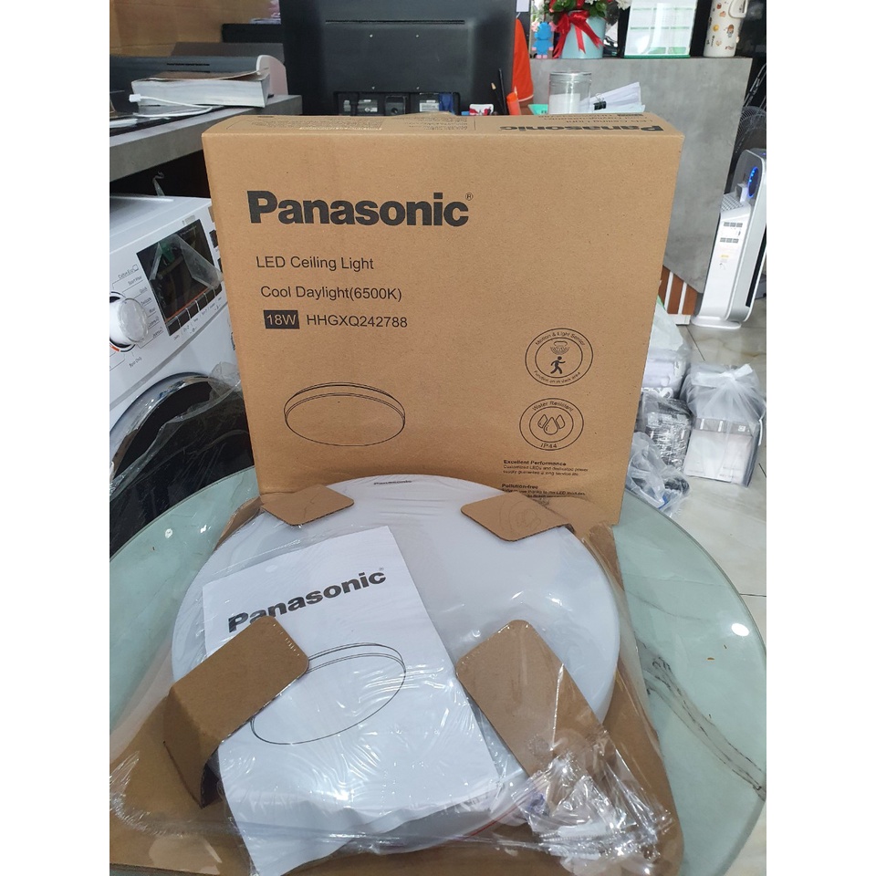 Đèn trần Led có cảm biến Panasonic 12W 18W HHGXQ142988/HHGXQ242788