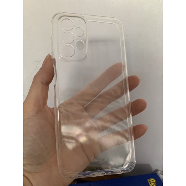 ốp Silicon trong Loại xịn, Hãng Vucase Sam sung A23 4G , có nút che bụi và 2 bên sườn chống trơn