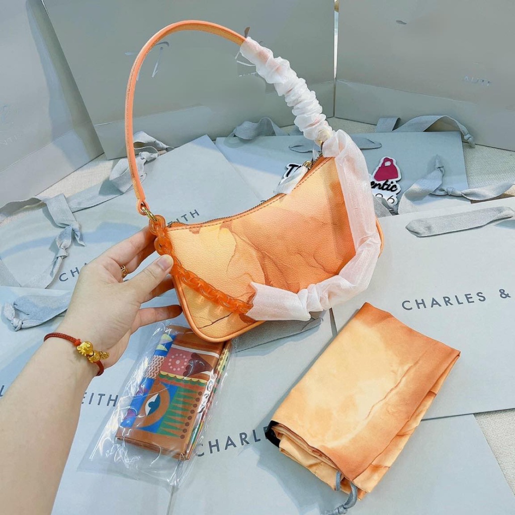 Túi Kẹp Nách CNK 2 Dây Kèm Khăn sz20cm