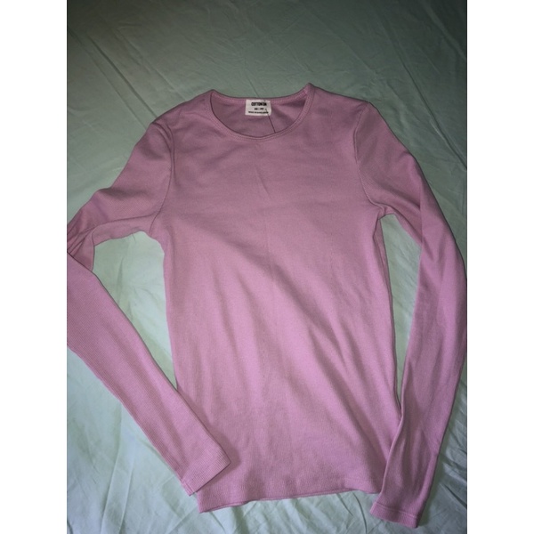 Áo thun tay dài dáng ôm body hiệu @cotton:on, chất co giãn ôm dáng, màu hồng trẻ trung, new tag.