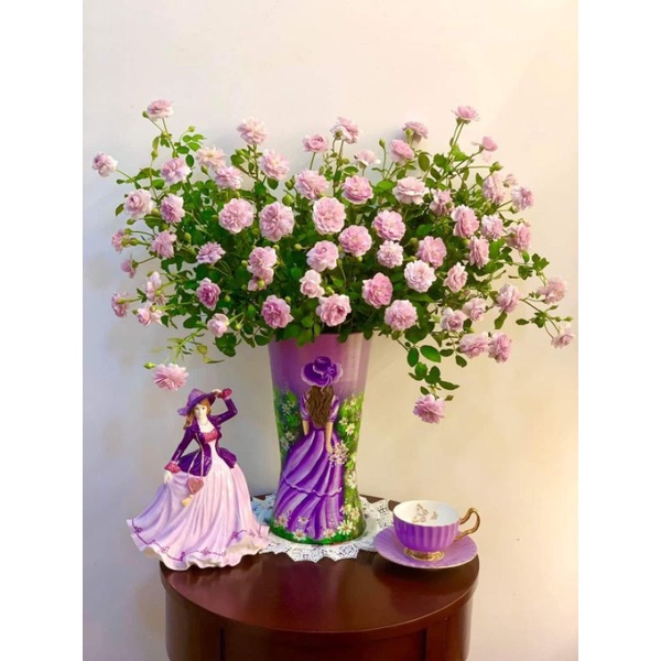 Bình hoa cô gái màu tím vẽ sơn 3d đẹp xuất sắc