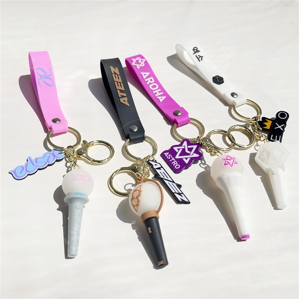 Móc Khóa Gậy Phát Sáng Phong Cách Nhóm Nhạc KPOP BTSS ARMY bomb TXT E Eunhypen STRAYKIDS TREASURE ASTRO EXO GOT7 NCT Nháy Twice Velvet  I-DLE