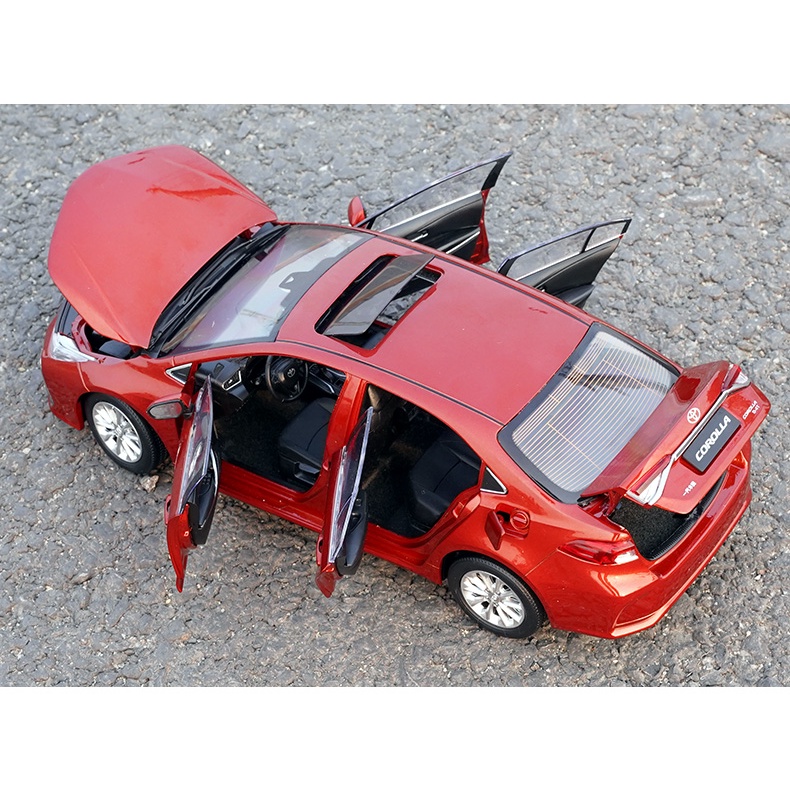 Mô hình xe Toyota Corolla Altis  2022 tỉ lệ 1:18