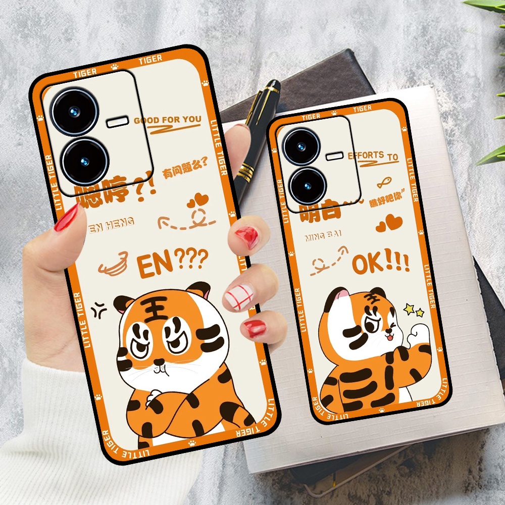 Ốp lưng Vivo Y22s in hình cặp đôi doremon, hổ, khủng long dễ thương