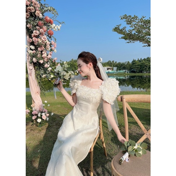 Áo dài Khổng Tước tay bồng hoa đính kết thủ công