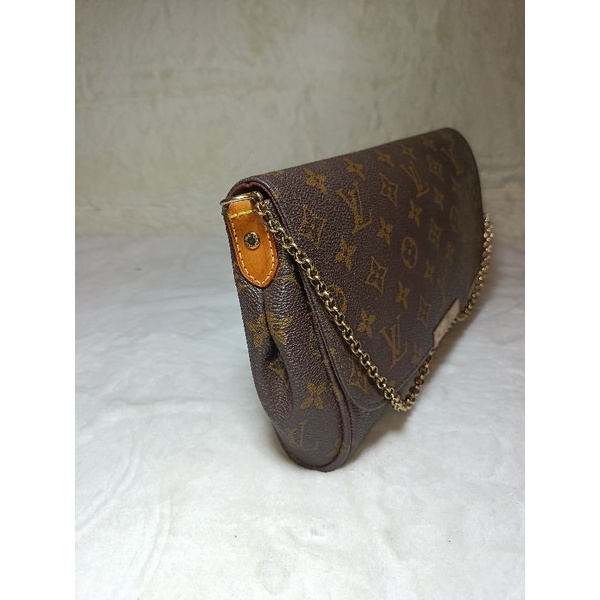 Túi xách si hiệu LV