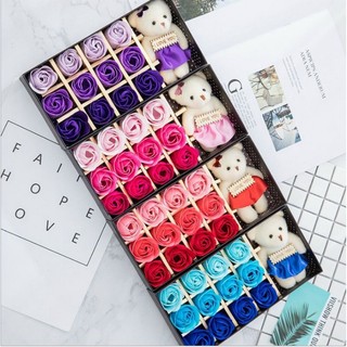 Hoa hồng sáp thơm 12 bông kèm gấu
