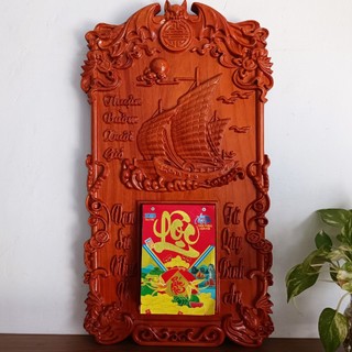 Đốc lịch gỗ hương Thuận Buồm Xuôi Gió, gỗ nguyên khối chạm khắc tỉ mĩ tặng kèm lốc lịch