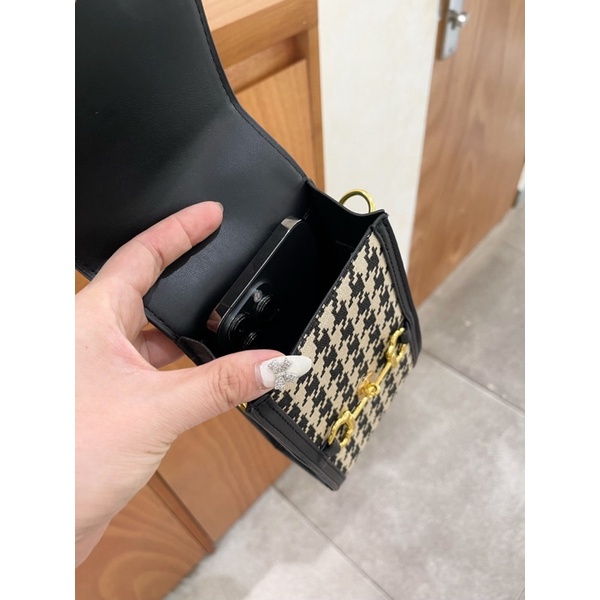 Túi đựng điện thoại kèm thỏ size 17cm cực xinh