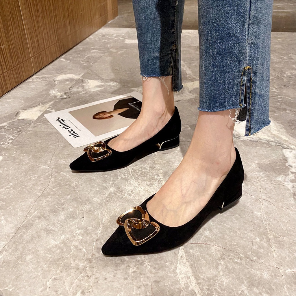 Giày Cao Gót 3Cm Bằng Da Bóng Đế Mềm Mũi Nhọn Có Khóa Kim Loại Cho Nữ
