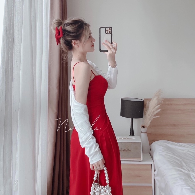 Đầm đỏ dáng đai kèm khoác gân trắng shop nina le