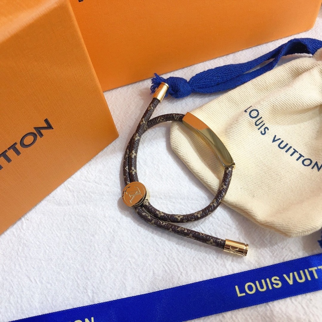 Vòng Tay Louis Vuitton Bằng Thép Titan Họa Tiết LV Monogram