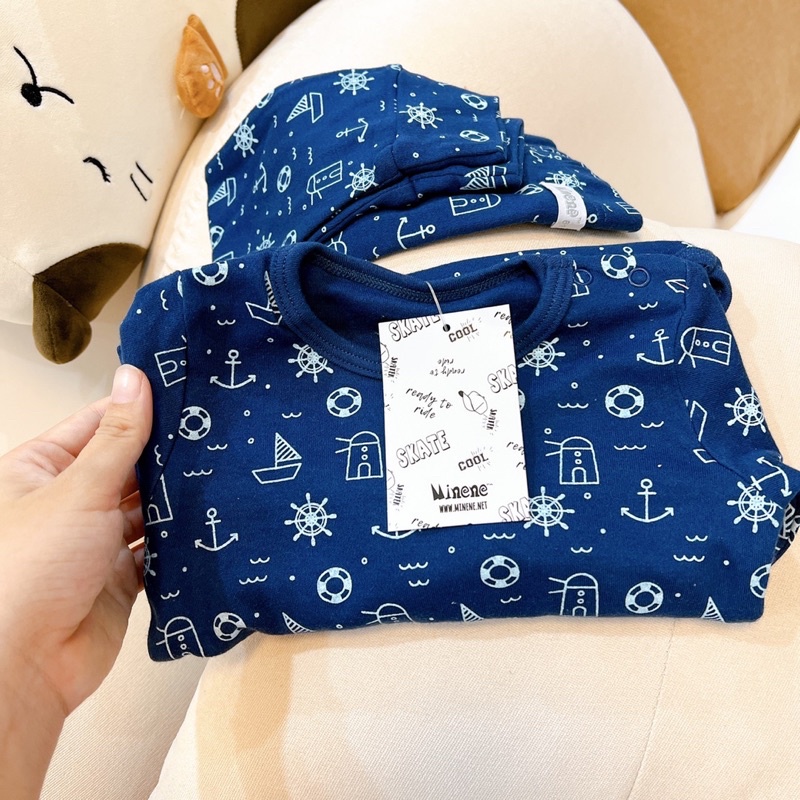 Set bộ bodysut kèm quần cho bé