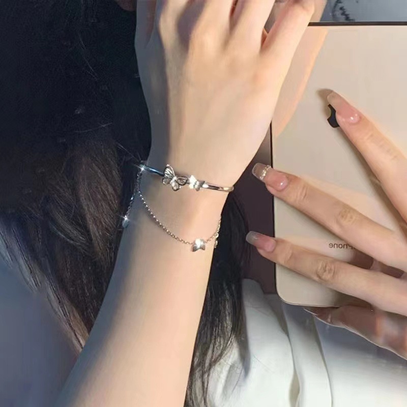 Vòng Tay Hai Trong Một Thiết Kế Mở Nhẹ Hình Bướm Siêu Cổ Tích Pháp Cao Cấp Dễ Phối Đồ CFH HB