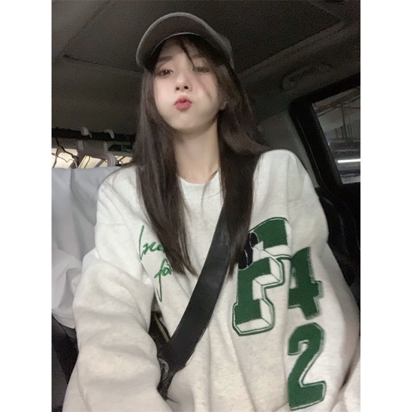 Áo Sweater Màu Xám Chữ F Thêu