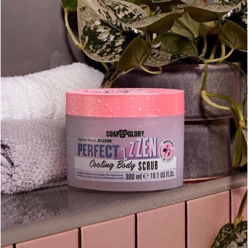 Tẩy da chết body Soap & Glory 300ml