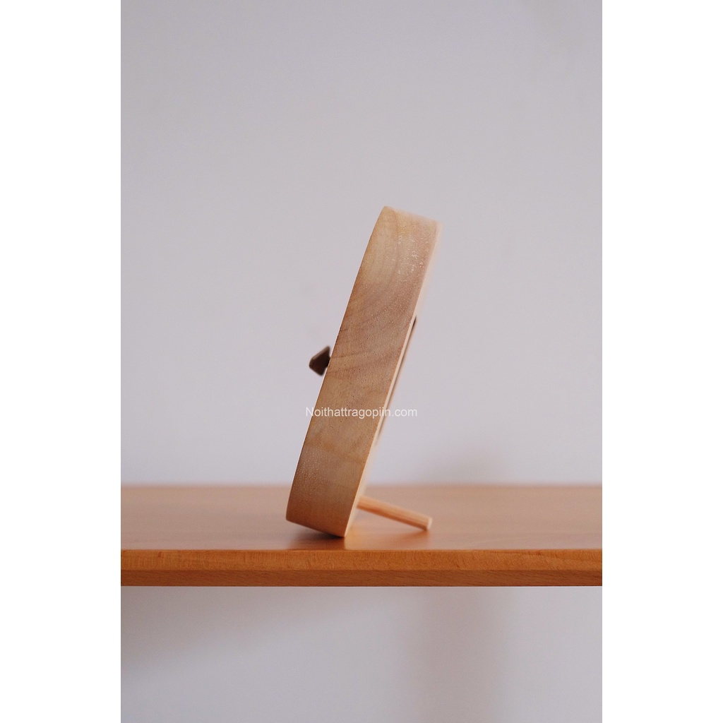 Đồng hồ để bàn 01