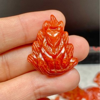 Hồ ly chúa xòe 9 đuôi c.thạch màu đỏ kèm dây dù đeo cổ