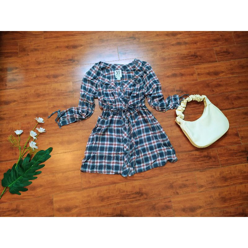 ĐẦM SƠ MI RÚT EO