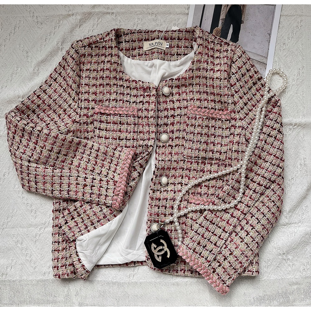 Áo khoác dạ hồng tweed phong cách tiểu thư, hoàng gia dáng ngắn khuy vàng dạ dày dặn