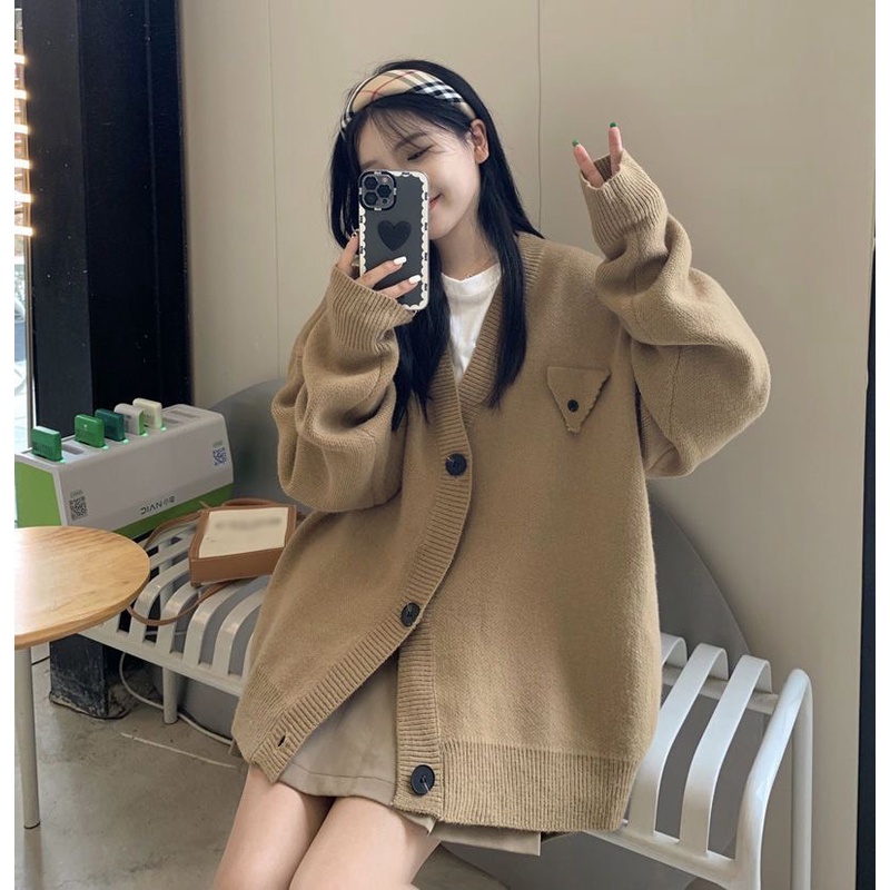 Áo khoác cardigan chất len mềm mịn cúc gài dáng rộng