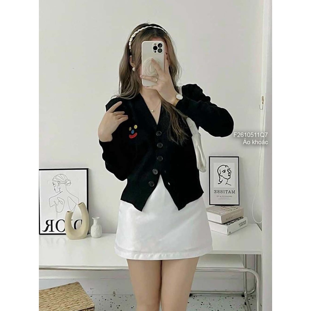 Áo khoác len gài nút cổ tim ngực phối hình mặt cười tay dài hàng đẹp QC!