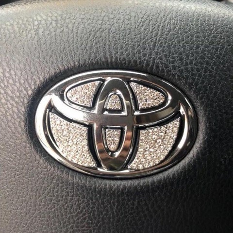 Dán LOGO vô lăng đính đá sang trọng cho xe HYUNDAI-TOYOTA-MZDA-HONDA-MECCIDES-KIA phong cách VIP Nhật Bản