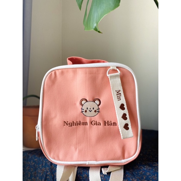 Balo hồng thêu tên bé theo yêu cầu